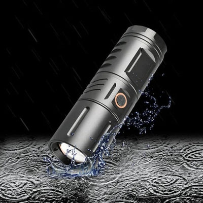 Lámpara LED con 4 modos, función power bank y resistencia al agua