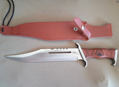 Maxi cuchillo tipo Rambo con funda de cuero