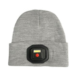 Gorro con luz LED frontal recargable en color negro — imagen 1 de 4