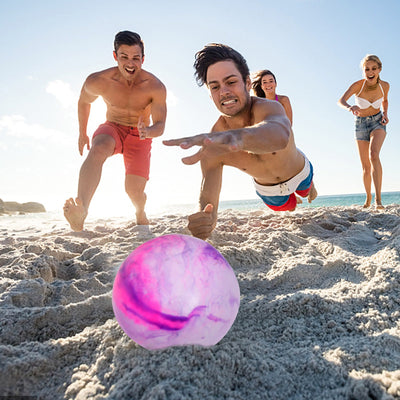 Pelota de plástico en colores surtidos para juego infantil al aire libre