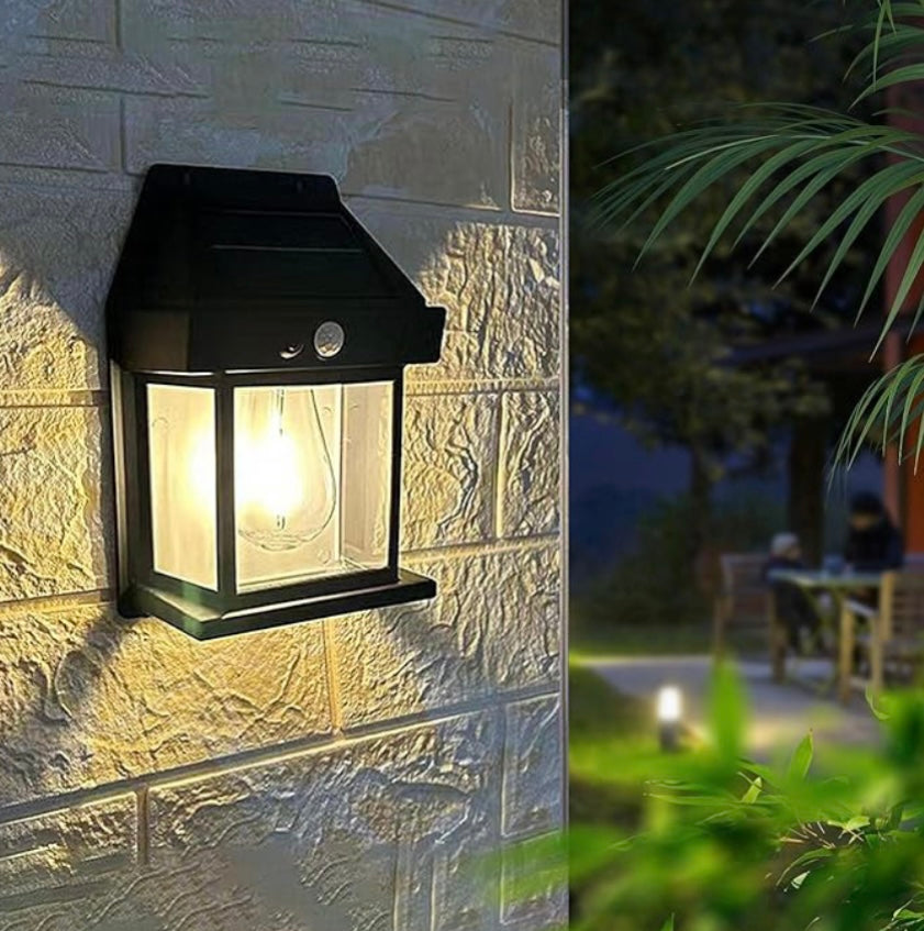 Luz solar para exteriores con sensor de movimiento automático