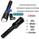 Linterna LED con bocina Bluetooth, zoom y pantalla digital de batería — imagen 2 de 3