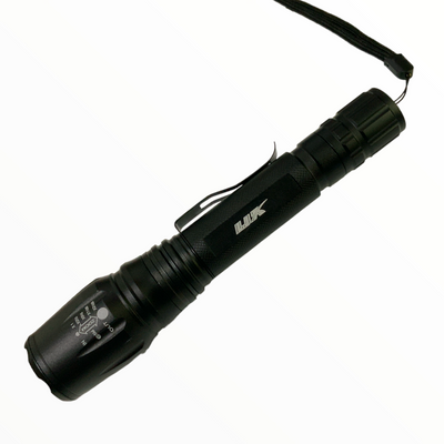 Lámpara LED T9 con zoom ajustable y clip de sujeción