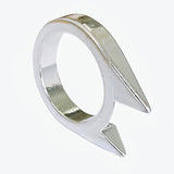 Anillo de autodefensa de acero inoxidable en color negro y plata — imagen 4 de 4