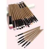 Brochas de maquillaje en distintos modelos y presentaciones — imagen 5 de 6