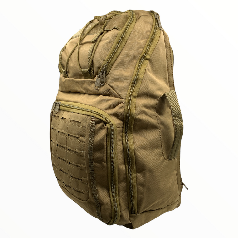 Mochila cruzada tipo maletín de 35 litros con sistema molle en caqui o negro