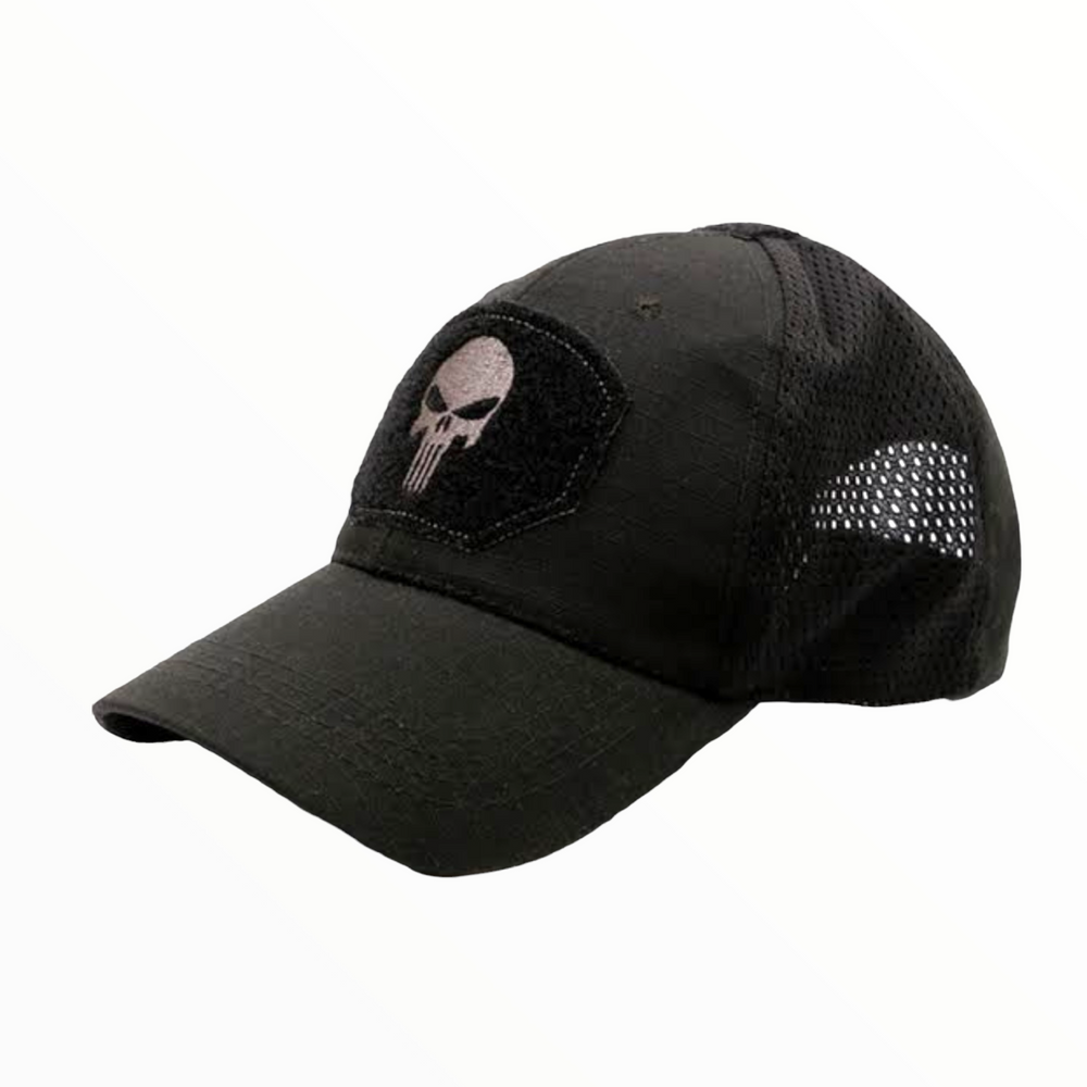 Gorra táctica con bordado de calavera y panel de malla en color negro
