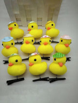 Pollitos amarillos decorativos con broche para manualidades y decoración — imagen 3 de 3