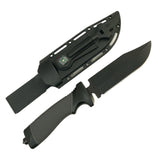 Cuchillo con funda plástica que integra brújula, pedernal y afilador — imagen 1 de 2