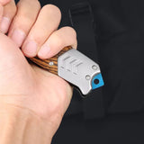 Navaja plegable premium con mango híbrido de madera y acero, sistema liner lock — imagen 4 de 4