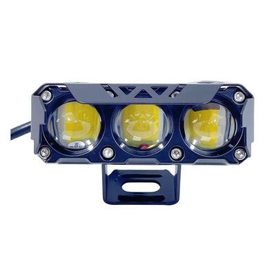 Faro LED auxiliar triple tipo proyector, impermeable y compatible con 12V-24V