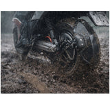 Salpicadera universal de fibra de carbono con kit de montaje para moto — imagen 5 de 6