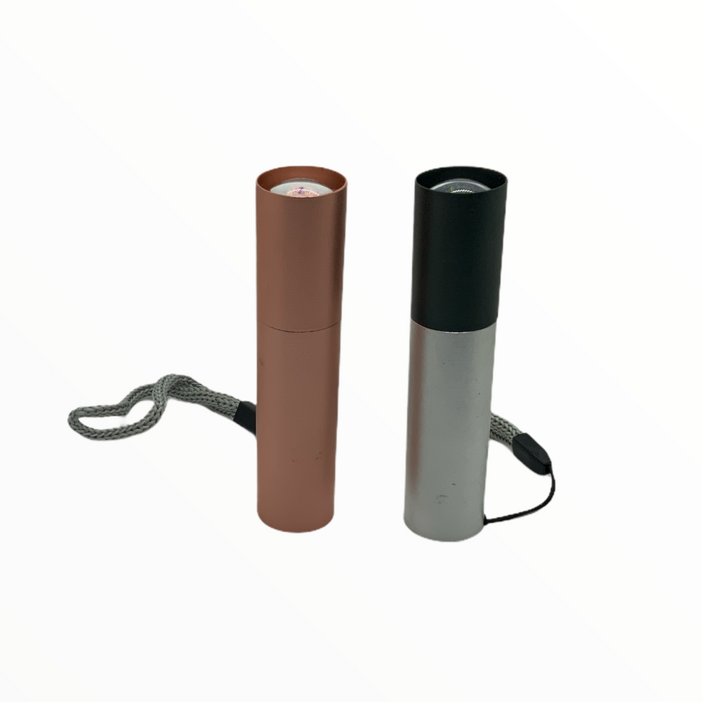 Mini linterna de bolsillo LED de 3 pasos con correa