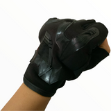 Guantes de medio dedo colección PJ en negro y verde — imagen 8 de 9