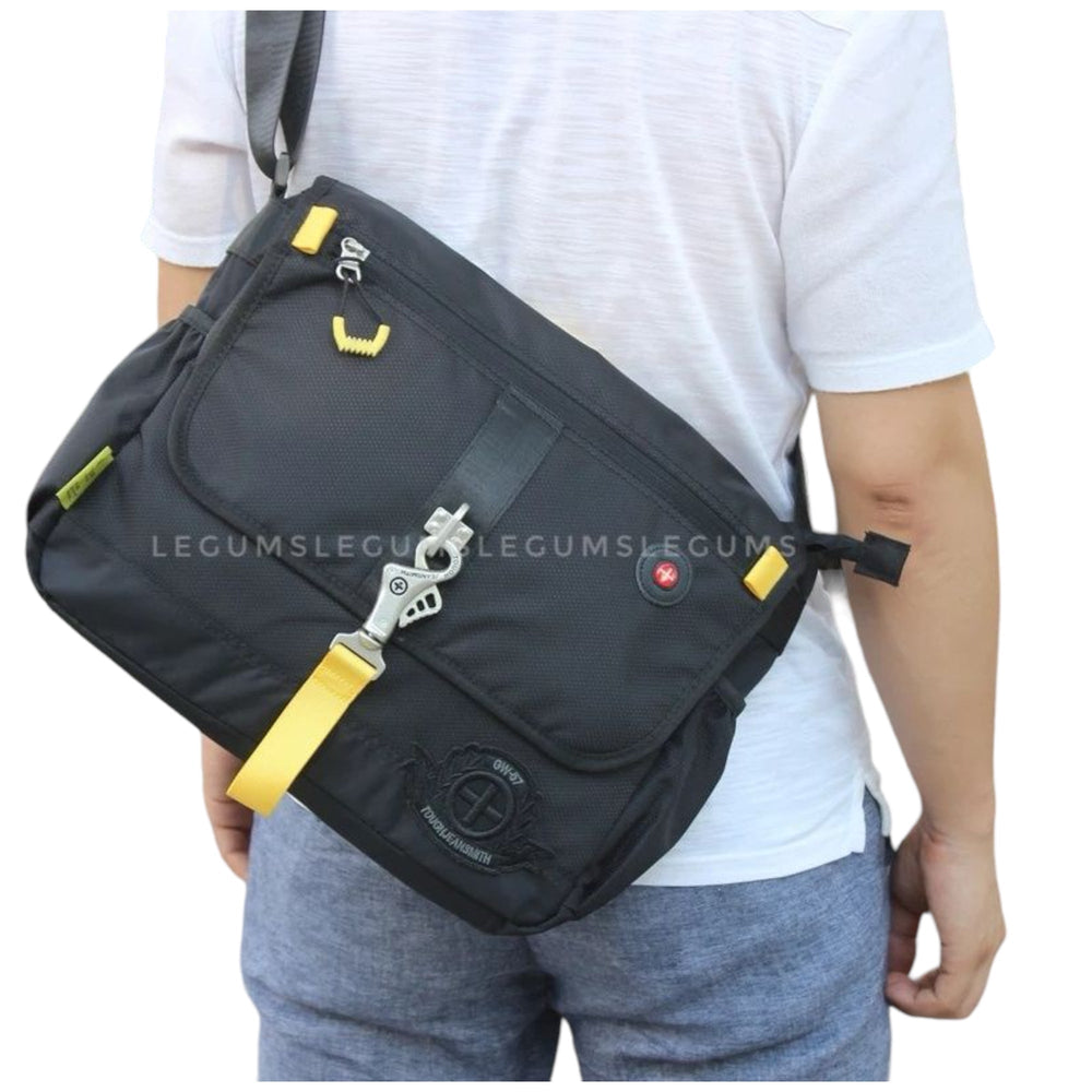 Bolso de hombro negro con gancho de seguridad