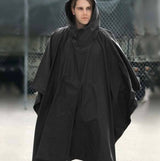 Capa impermeable verde con correa ajustable para lluvia — imagen 1 de 2