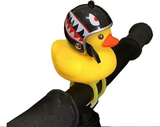 Muñeco decorativo con casco y luz LED para bicicleta o moto — imagen 7 de 10