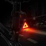 Luz trasera preventiva instalada en la parte posterior de una bicicleta — imagen 6 de 6