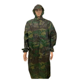 Impermeable camuflado táctico con capucha y funda de transporte — imagen 3 de 6