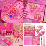 Paleta de maquillaje con sombras, iluminadores y labiales — imagen 1 de 5