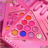 Paleta de maquillaje con sombras, iluminadores y labiales — imagen 3 de 5