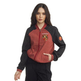 Chamarra bomber Gryffindor puesta