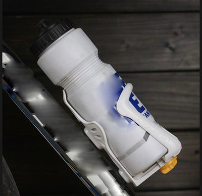 Portabotellas de plástico ajustable con perilla para bicicleta de montaña