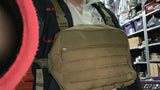 Chest bag táctico caqui de 5 litros con compartimento porta armas — imagen 8 de 10