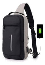 Mochila antirrobo pechera azul con puerto USB y cremallera oculta — imagen 1 de 10