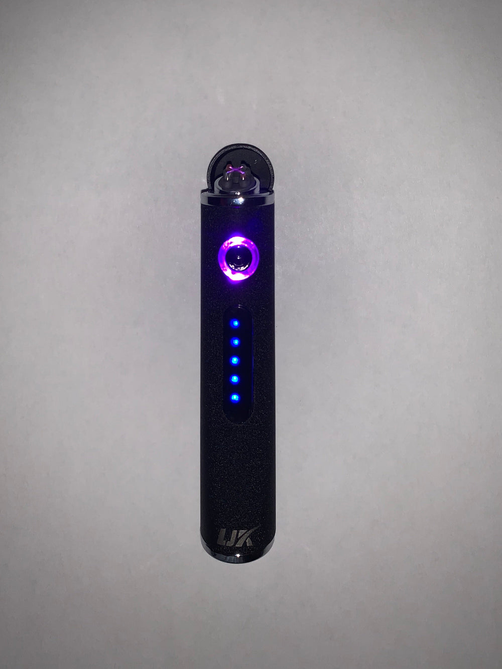 Encendedor de plasma compacto con indicador de carga y diseño circular