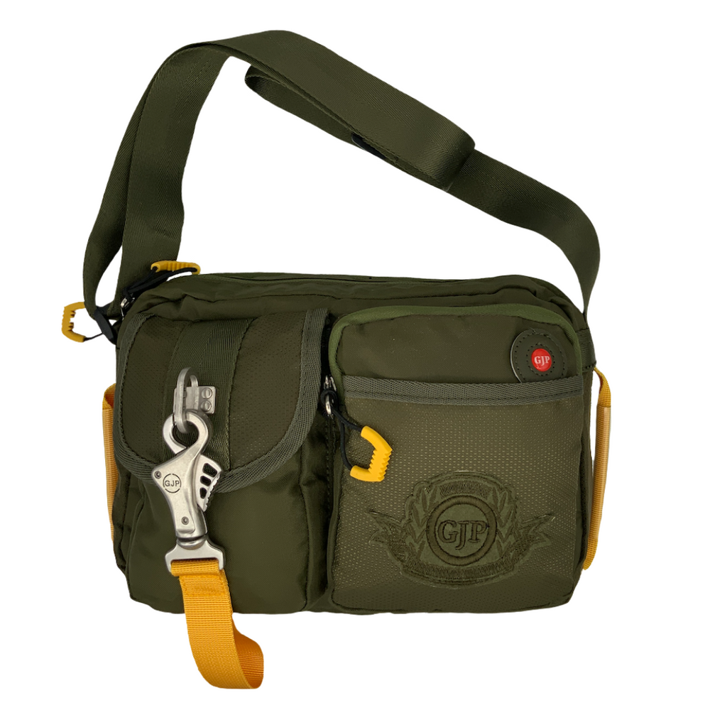 Mariconera casual verde de 8 litros con candado de seguridad