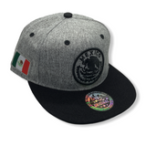 Gorra bordada con escudo nacional en color gris con negro — imagen 1 de 3