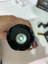 Lámpara LED 3000 Lúmenes con Zoom y Láser - Gadgets y Tecnología en Fralugio México — imagen 5 de 8