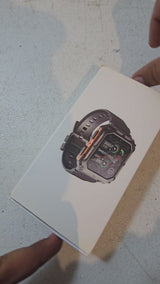 Video del Smartwatch C20 Pro Fralugio: unboxing del reloj inteligente de uso rudo, con pantalla full touch a color y correa de silicón negra — video 3 de 15